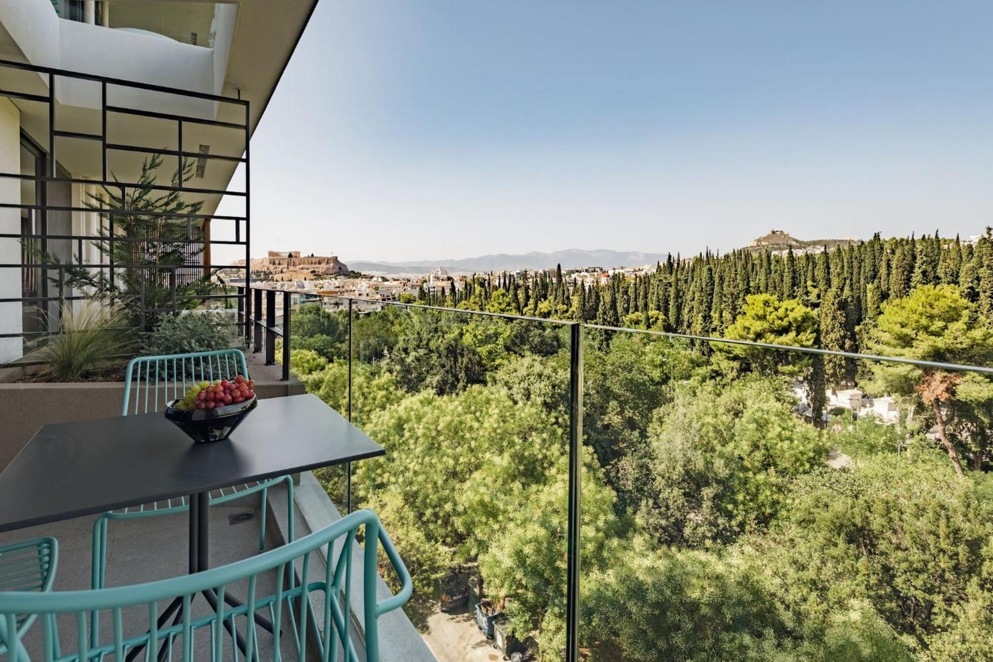 אתונה Urban Apt With Stunning Acropolis View & Roofdeck מראה חיצוני תמונה
