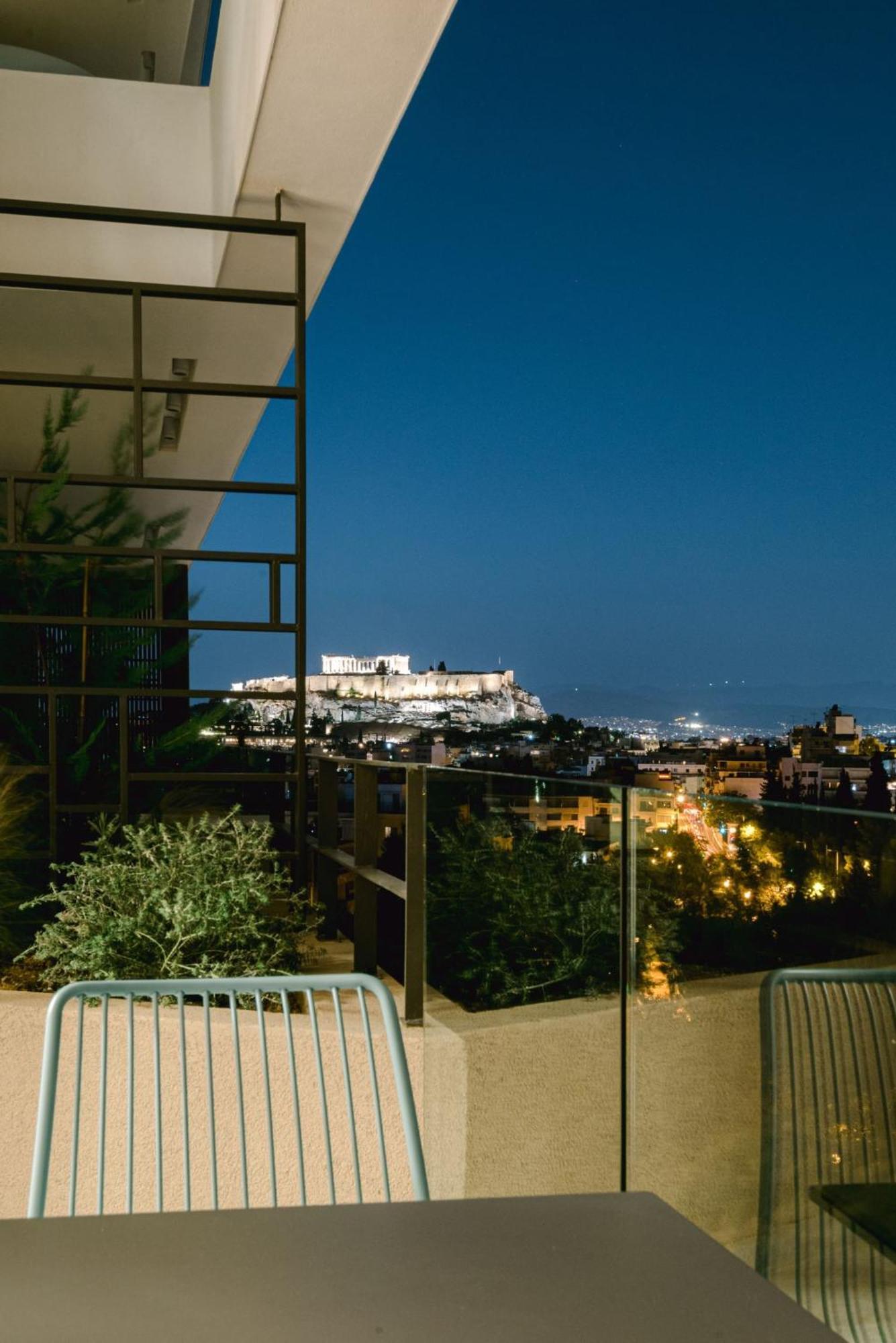אתונה Urban Apt With Stunning Acropolis View & Roofdeck מראה חיצוני תמונה