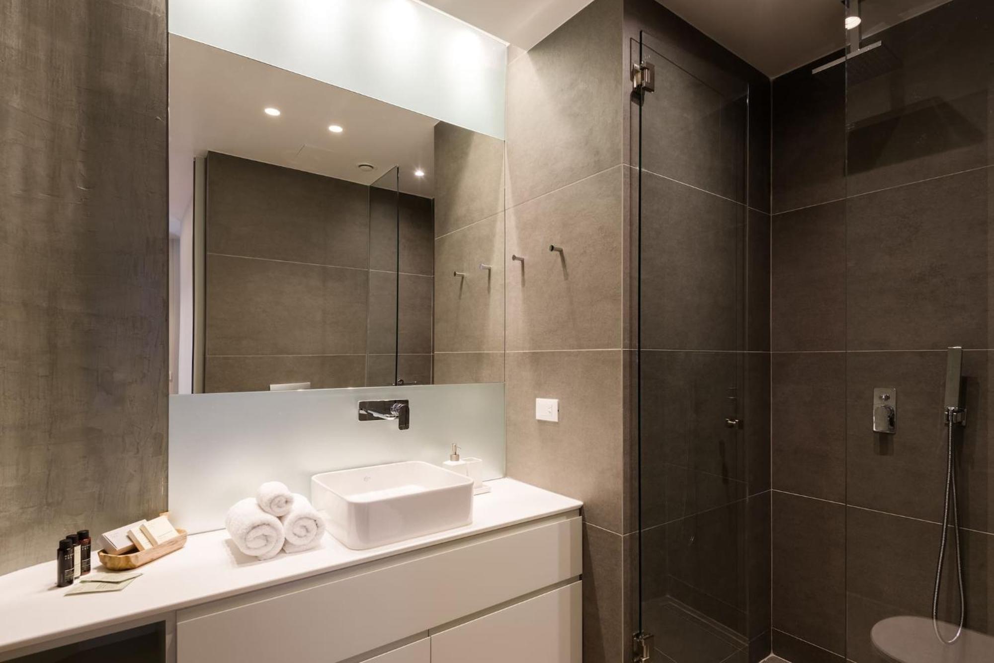 אתונה Urban Apt With Stunning Acropolis View & Roofdeck מראה חיצוני תמונה